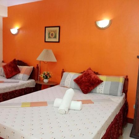 Tiniguiban D'Lucky Garden Inn & Suites المظهر الخارجي الصورة
