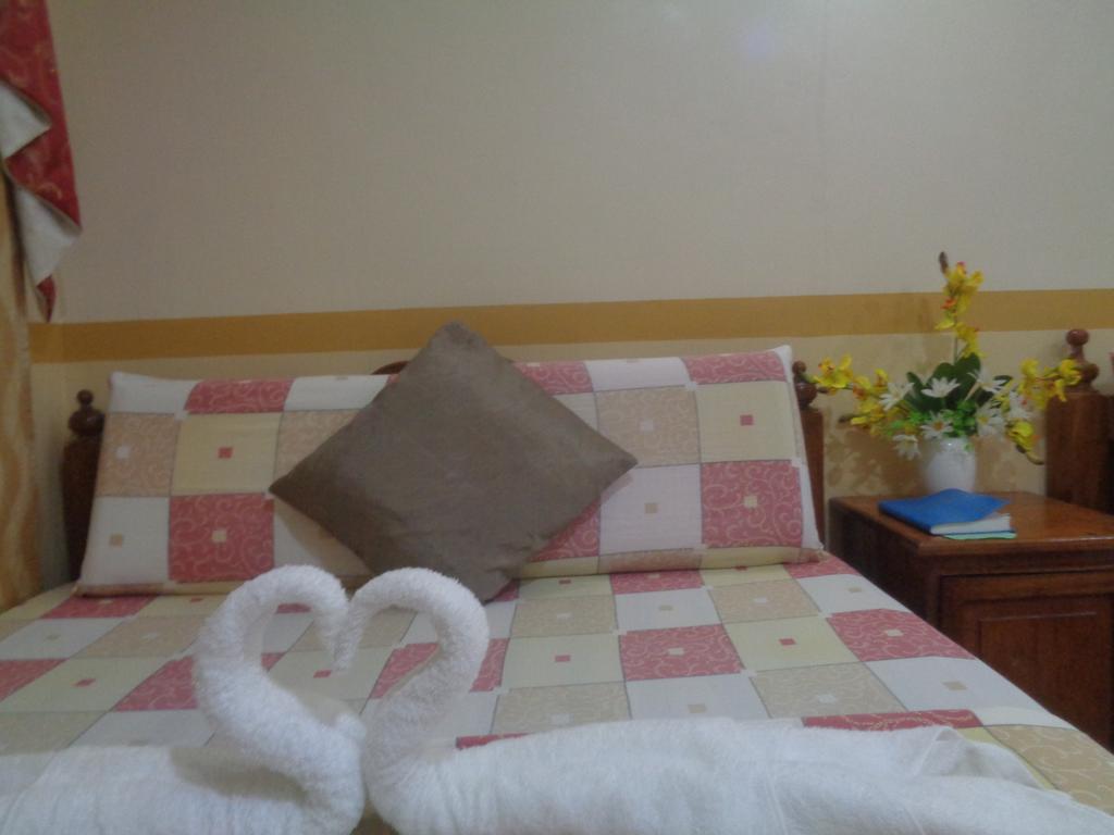 Tiniguiban D'Lucky Garden Inn & Suites المظهر الخارجي الصورة