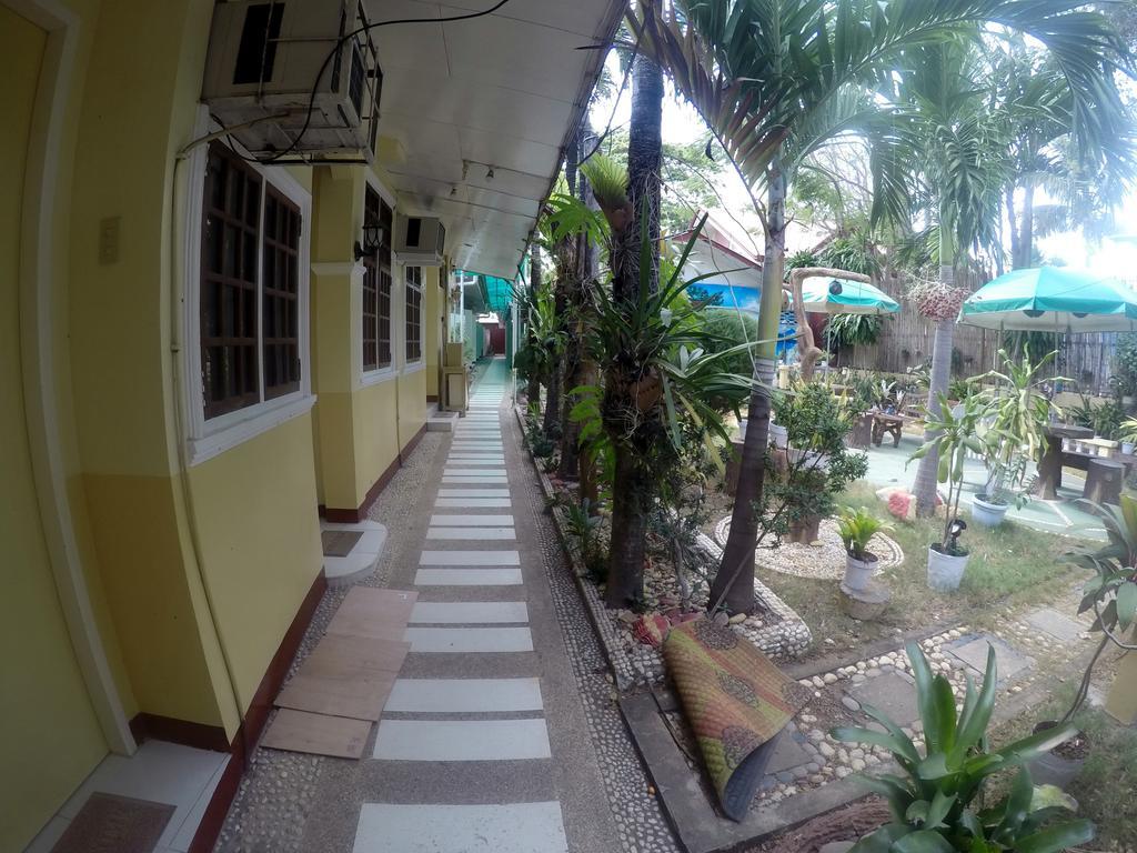 Tiniguiban D'Lucky Garden Inn & Suites المظهر الخارجي الصورة