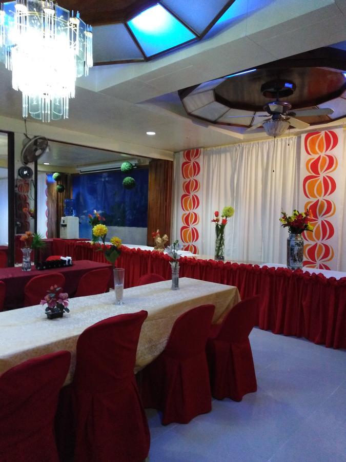 Tiniguiban D'Lucky Garden Inn & Suites المظهر الخارجي الصورة