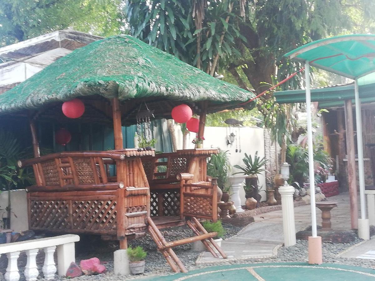 Tiniguiban D'Lucky Garden Inn & Suites المظهر الخارجي الصورة
